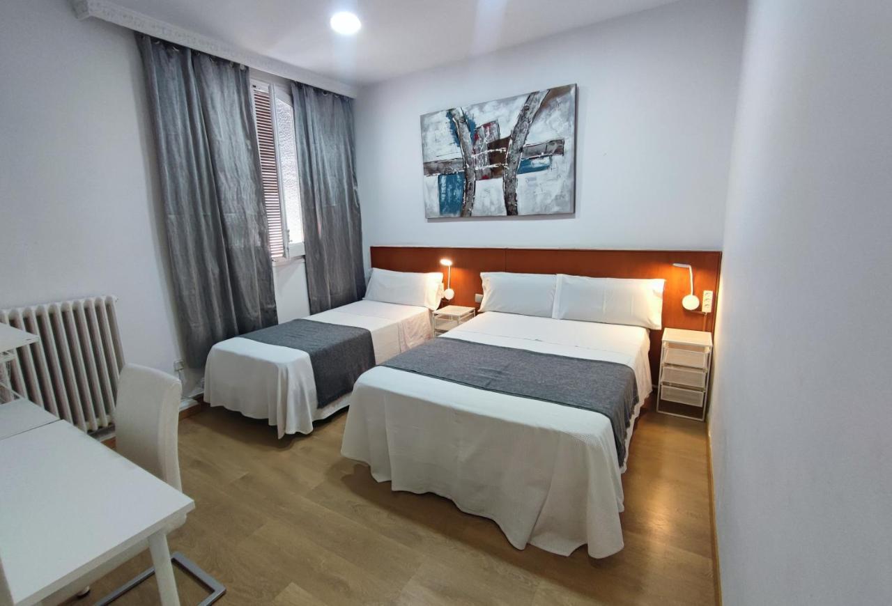 Hostal Cervantes Μαδρίτη Εξωτερικό φωτογραφία