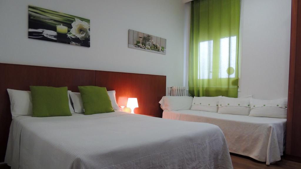 Hostal Cervantes Μαδρίτη Εξωτερικό φωτογραφία