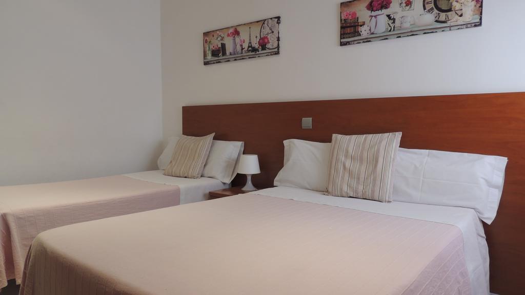 Hostal Cervantes Μαδρίτη Εξωτερικό φωτογραφία